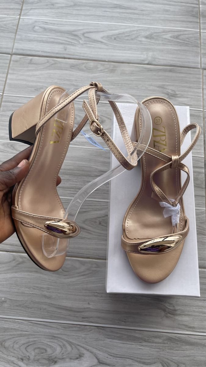 Lucia Heels