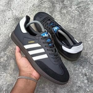 Adidas Sneakers